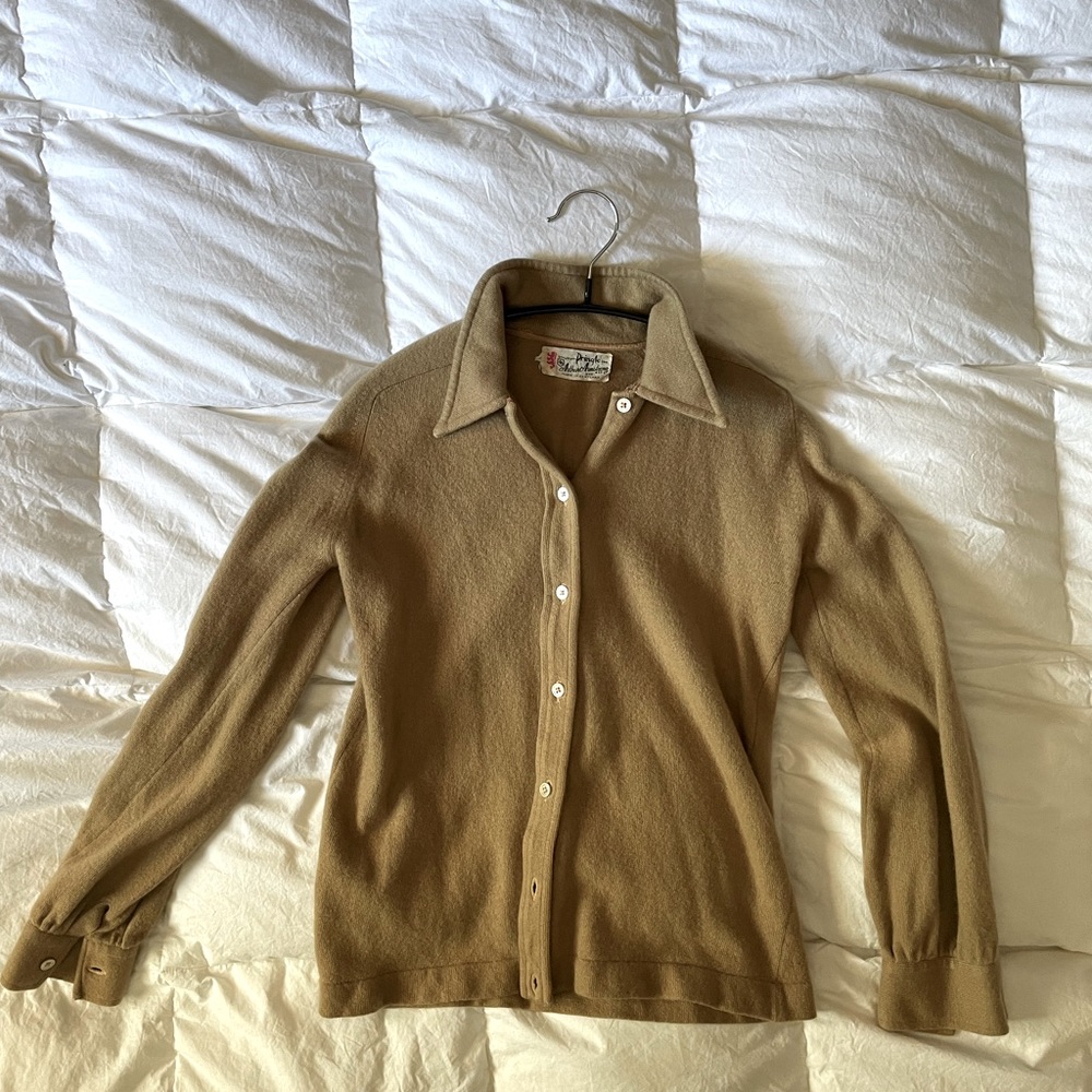 Lovely vintage Pringle of Scotland cashmere sweater
